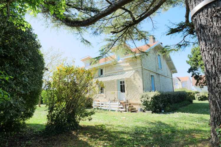 Cabinet Briand | Agent immobilier Royan, agence spécialiste des biens immobiliers de prestige sur la côte charentaise
