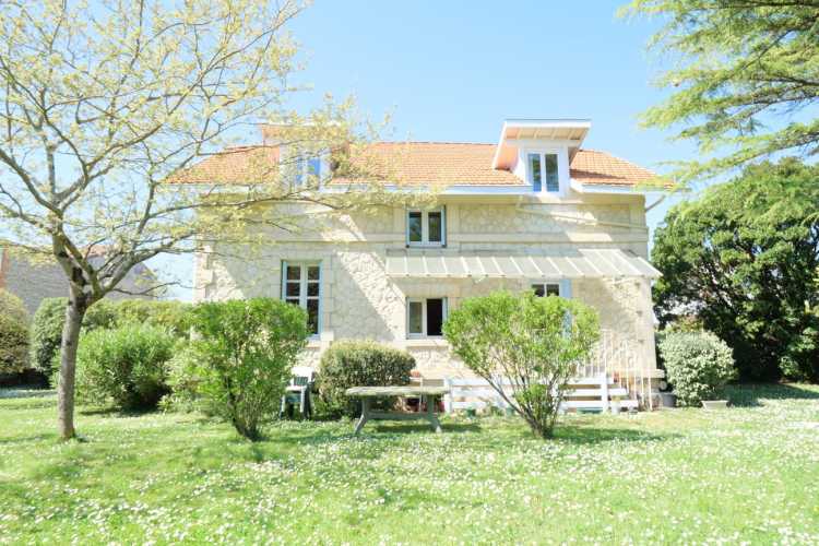 Cabinet Briand | Agent immobilier Royan, agence spécialiste des biens immobiliers de prestige sur la côte charentaise
