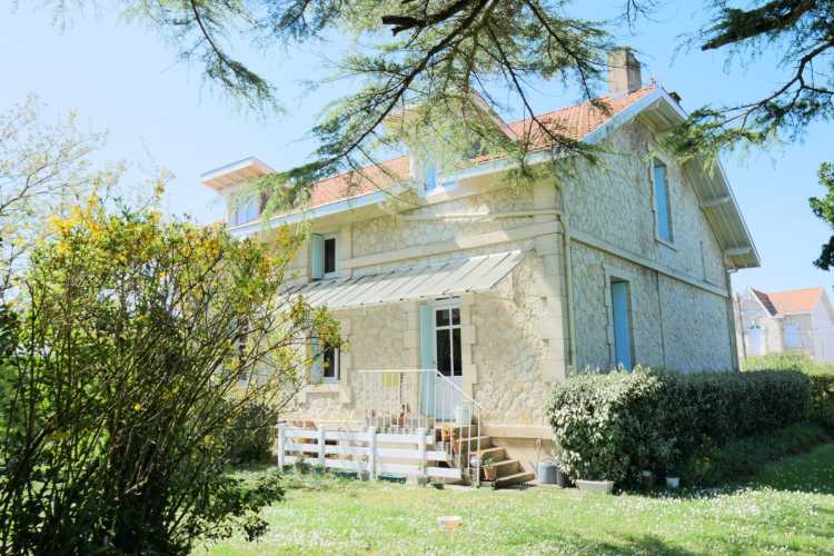 Cabinet Briand | Agent immobilier Royan, agence spécialiste des biens immobiliers de prestige sur la côte charentaise