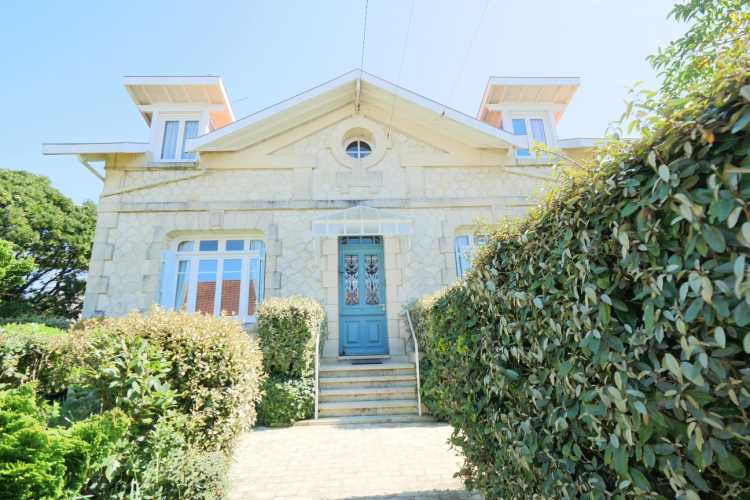 Cabinet Briand | Agent immobilier Royan, agence spécialiste des biens immobiliers de prestige sur la côte charentaise