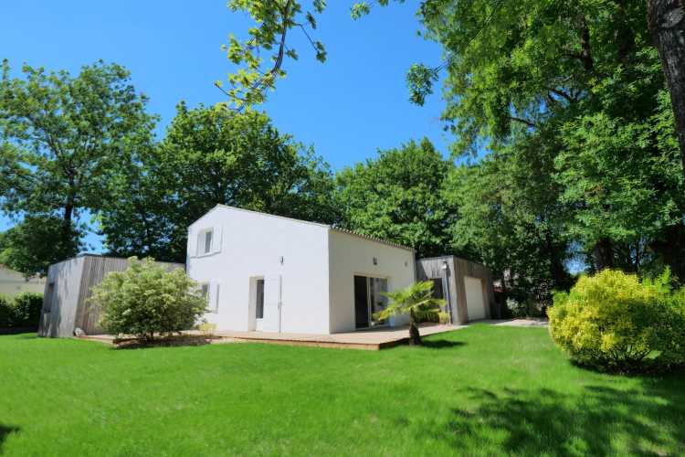 Cabinet Briand | Agent immobilier Royan, agence spécialiste des biens immobiliers de prestige sur la côte charentaise