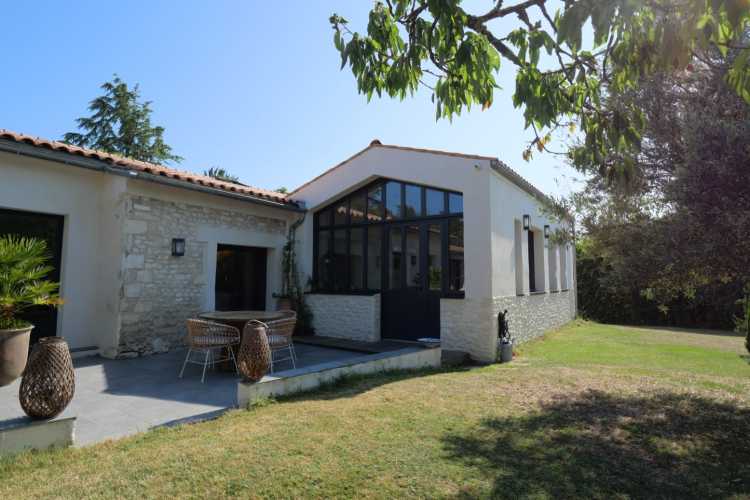 Cabinet Briand | Agent immobilier Royan, agence spécialiste des biens immobiliers de prestige sur la côte charentaise