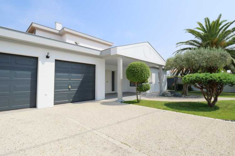 Cabinet Briand | Agent immobilier Royan, agence spécialiste des biens immobiliers de prestige sur la côte charentaise