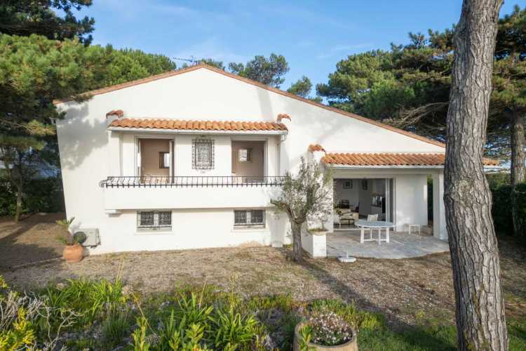 Cabinet Briand | Agent immobilier Royan, agence spécialiste des biens immobiliers de prestige sur la côte charentaise