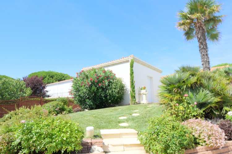 Cabinet Briand | Agent immobilier Royan, agence spécialiste des biens immobiliers de prestige sur la côte charentaise