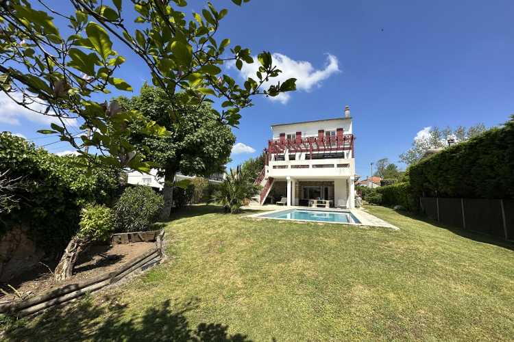 Cabinet Briand | Agent immobilier Royan, agence spécialiste des biens immobiliers de prestige sur la côte charentaise