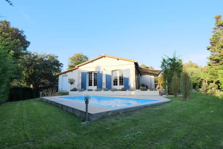 Cabinet Briand | Agent immobilier Royan, agence spécialiste des biens immobiliers de prestige sur la côte charentaise