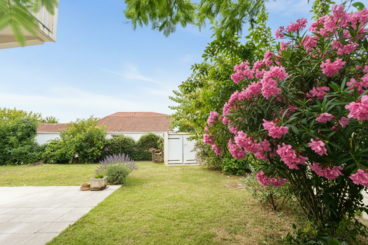 Cabinet Briand | Agent immobilier Royan, agence spécialiste des biens immobiliers de prestige sur la côte charentaise