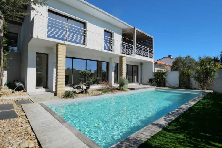 Cabinet Briand | Agent immobilier Royan, agence spécialiste des biens immobiliers de prestige sur la côte charentaise