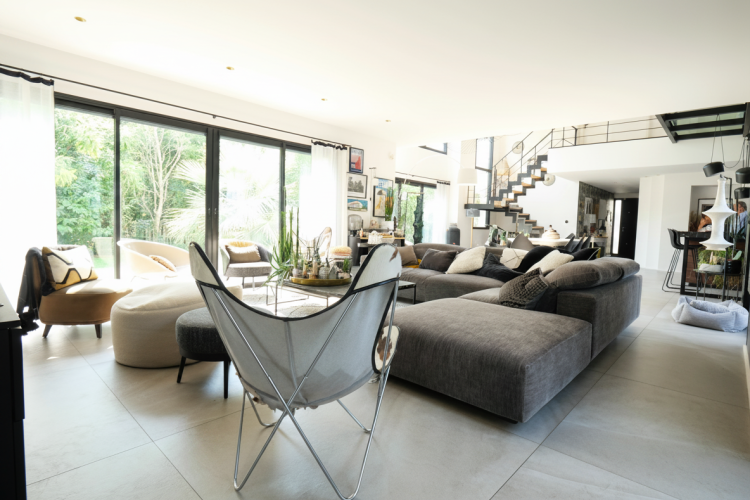 Cabinet Briand | Agent immobilier Royan, agence spécialiste des biens immobiliers de prestige sur la côte charentaise