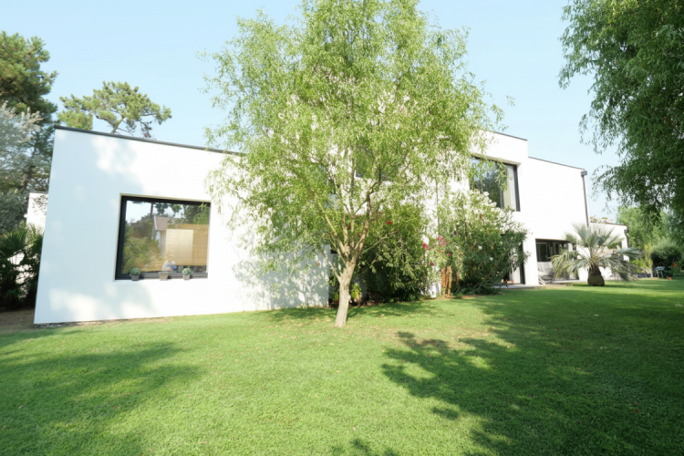 Cabinet Briand | Agent immobilier Royan, agence spécialiste des biens immobiliers de prestige sur la côte charentaise