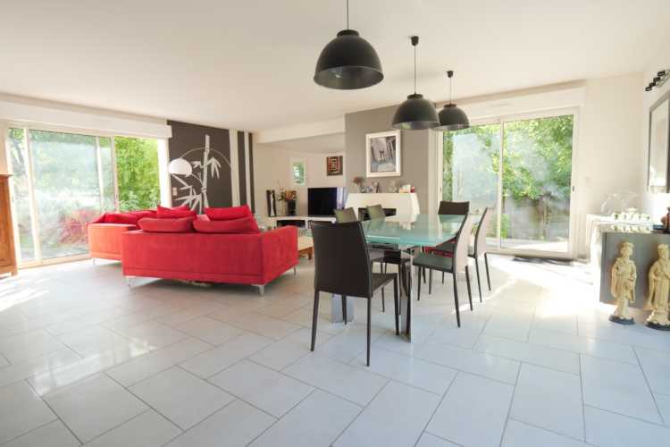 Cabinet Briand | Agent immobilier Royan, agence spécialiste des biens immobiliers de prestige sur la côte charentaise