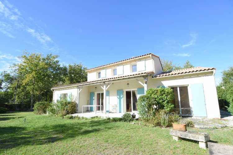 Cabinet Briand | Agent immobilier Royan, agence spécialiste des biens immobiliers de prestige sur la côte charentaise
