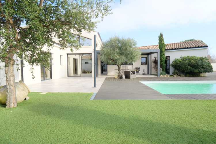 Cabinet Briand | Agent immobilier Royan, agence spécialiste des biens immobiliers de prestige sur la côte charentaise