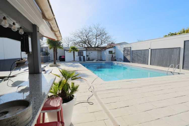 Cabinet Briand | Agent immobilier Royan, agence spécialiste des biens immobiliers de prestige sur la côte charentaise